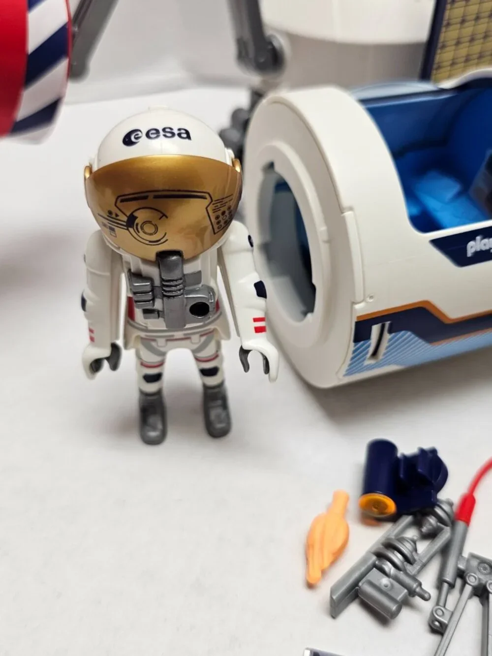 Playmobil ESA Outer Space Ship Mars Research Rocket Astronaut Figure 72011 4+